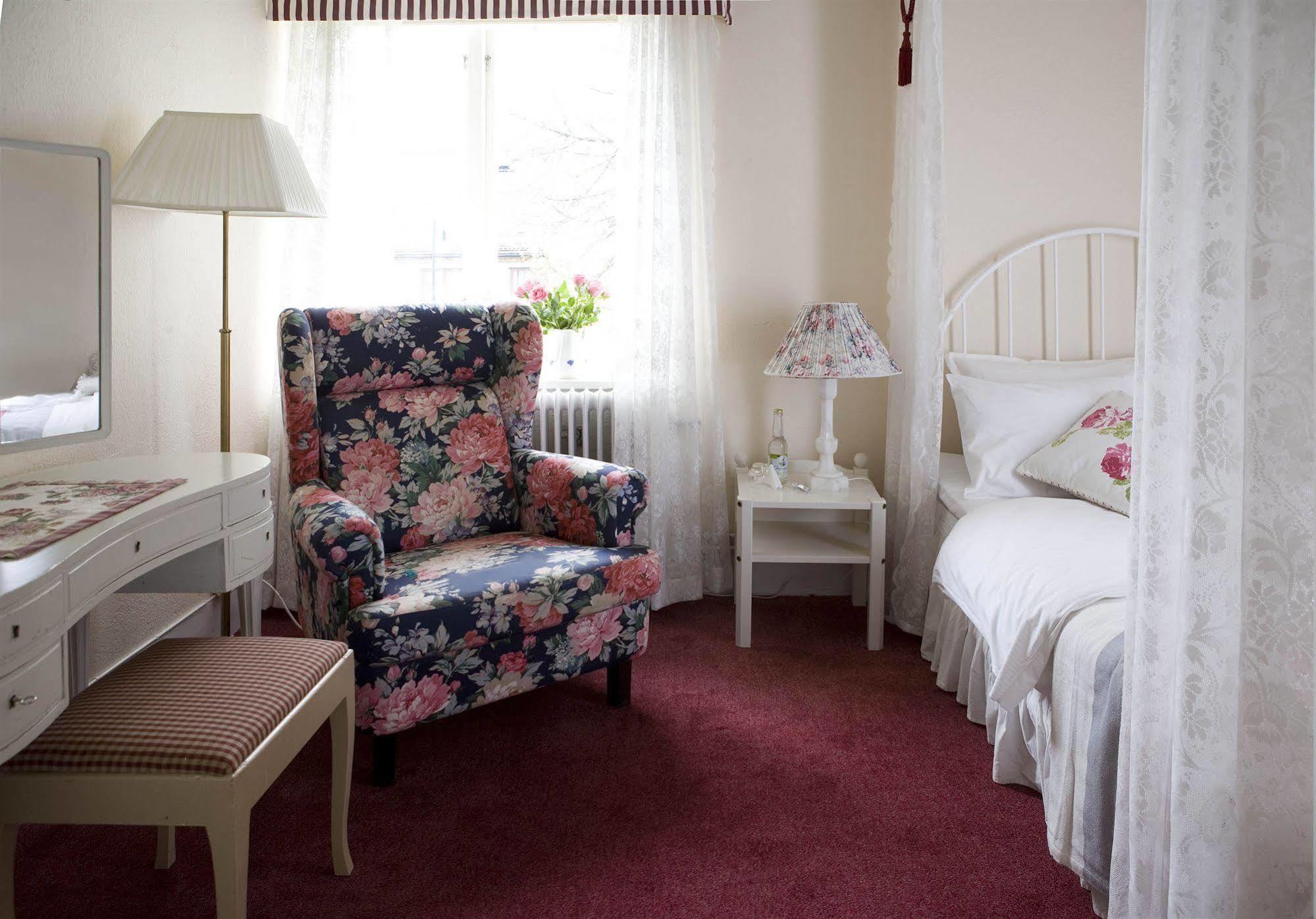 Gustavsberg Hotell Bla Blom מראה חיצוני תמונה
